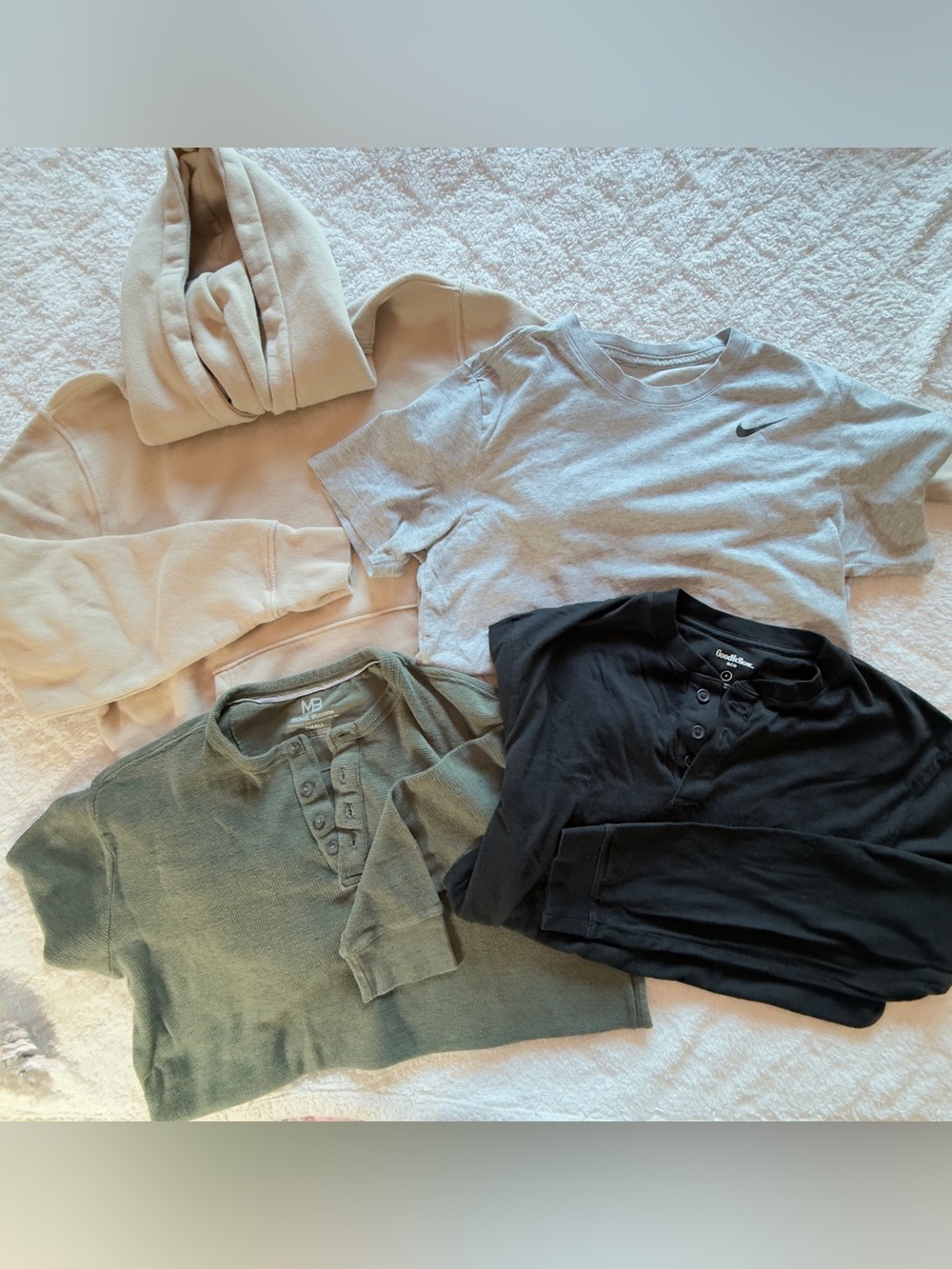 Men’s Bundle S/XS 2 long sleeve, 1 tshirt, 1 hoodie (XS)